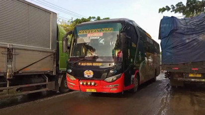 Horor Macet Parah di Pati, Perjalanan Pantura Surabaya-Semarang Naik Bus 13 Jam