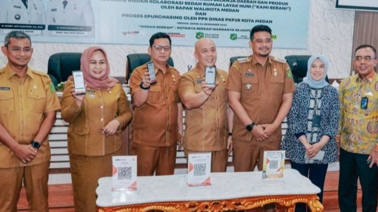 Bobby Nasution Mundur dari Panitia Formula E: Saya Tidak Mampu
            - galeri foto