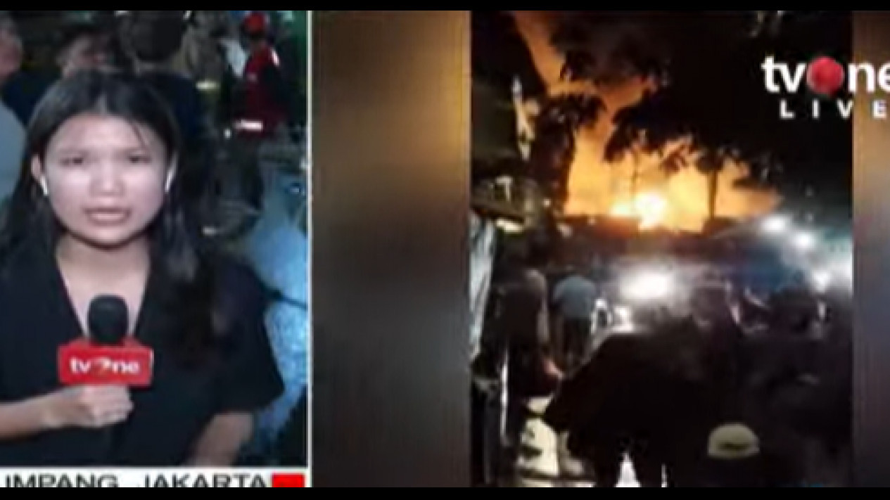 BREAKING NEWS: Pipa Bensin Depo Pertamina Plumpang Meledak, Ada Korban Dibawa ke RS Koja
            - galeri foto