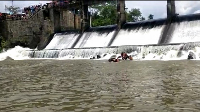 Tragis, Seorang Wanita di Banyumas Tewas Usai Terpental Jatuh dari Jembatan Setinggi 10 Meter