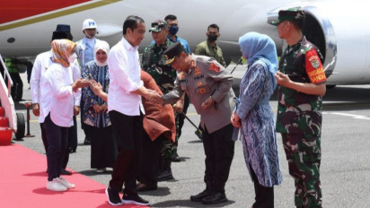Presiden Joko Widodo dan Ibu Iriana Jokowi Tiba di Bandung untuk Resmikan Empat Proyek Infrastruktur