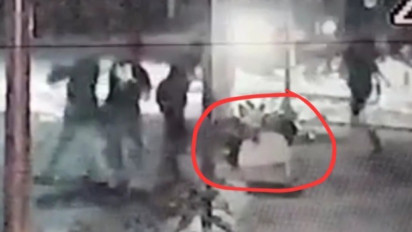 Viral Aksi Geng Motor Keroyok Warga Terekam CCTV di Asahan, Sudah Tak Berdaya Tetap Dihajar