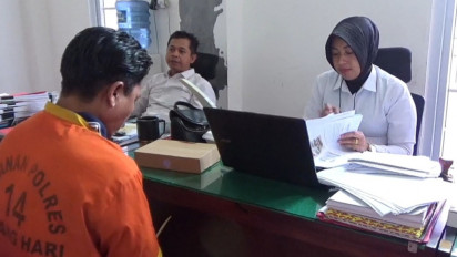 Bejat! Tak Puas dengan Istri, Ayah Perkosa Anak Kandung Hingga Hamil 4 Bulan