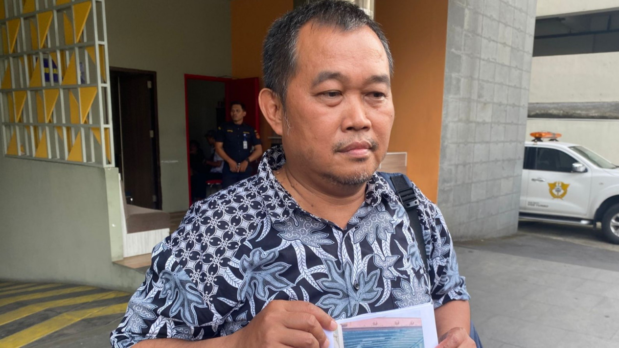 Diduga Ada Penyelundupan Mobil Mewah ke Semarang, MAKI Lapor ke Bea Cukai
            - galeri foto