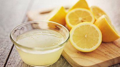 Lemon Ampuh Buat Hilangkan Jerawat? Inilah Cara Jitu Penggunaan ‘Si Kuning’ sebagai Obat Alami untuk Kecantikan