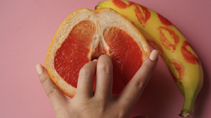 5 Gerakan Foreplay Yang Bikin Gairah Paksu dan Istri Membara, Hubungan Intim Pun Semakin Liar, Wajib Tahu Nih!