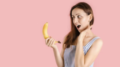 5 Posisi Seks yang Bikin Paksu dan Bunda Cepat Klimaks Saat Bercinta di Dapur, Pose-posenya Intim dan Menantang