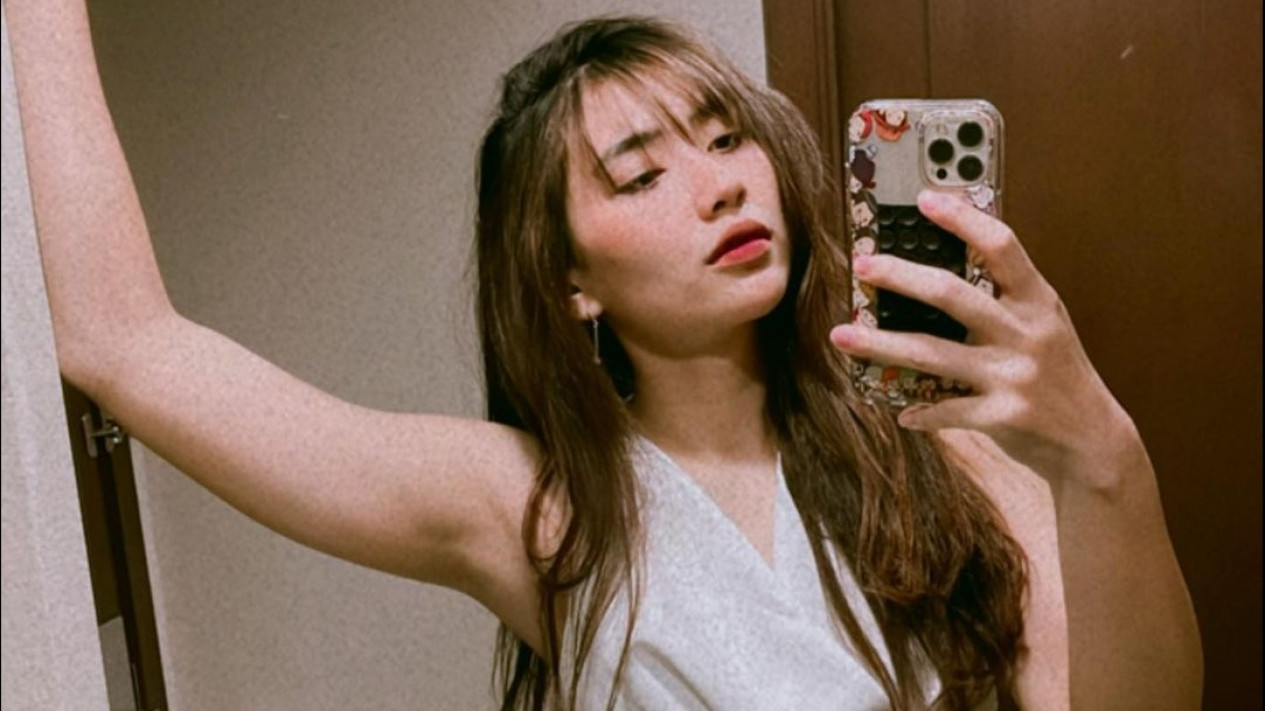 Ladies, Tertarik Jadi Atlet Voli seperti SI Cantik Yolla Yuliana, Shella Bernadetha? Intip Berapa Sih Kisaran Gajinya?
            - galeri foto