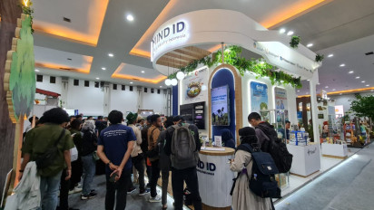 Kementrian Lingkungan Hidup dan Kehutanan Anugerahi MIND ID Sebagai Booth Terbaik pada Indogreen Expo 2023