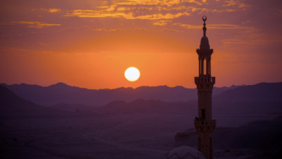 Tiga Amalan Sunnah di Malam Nisfu Sya’ban, Lengkap dengan Dalil dan Keutamaannya