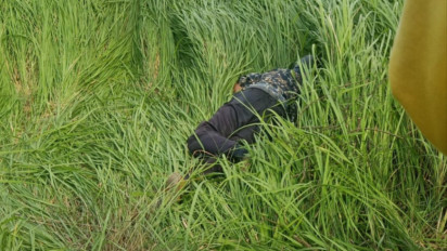 Diduga Penyakit Jantung Kambuh, Seorang Pengendara Sepeda Motor di Brebes Tewas Usai Nyungsep ke Parit