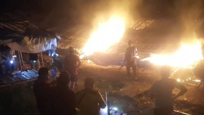 Arena Judi Sabung Ayam di Mojokerto Dibakar Polisi