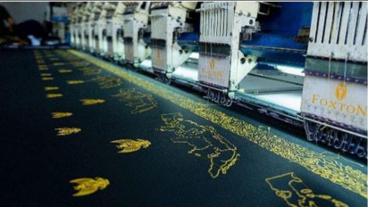 Tren Fesyen Pria Bulan Ramadhan Ini, Sarung Bordir