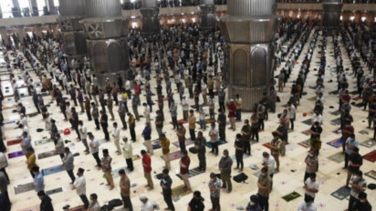10 Keutamaan Shalat Berjamaah