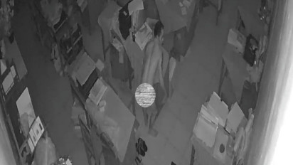 Menggelikan, Maling di Banyumas Ini Bugil saat Beraksi