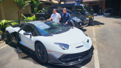 Mobil Lamborghini Milik Warga Rusia, Berplat Nomor Domogotsky, Diamankan Polisi Bali