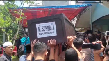 2 Jenazah Korban Kebakaran Depo Pertamina Plumpang Disambut Isak Tangis Keluarga