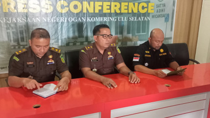 Diduga Terlibat Kasus Korupsi, Kadis dan Bendahara Dinas Lingkungan Hidup Ditahan Kejari Oku Selatan
