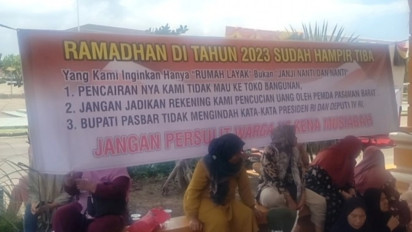 Ratusan Warga Korban Gempa Datangi Kantor Bupati Pasaman Barat Pertanyakan Bantuan Rumah Tetap