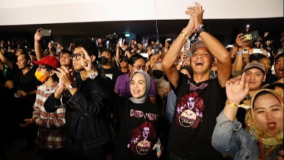 Ganjar Pranowo Nonton Konser Deep Purple: Lebih Asyik Sambil Jingkrak-Jingkrak