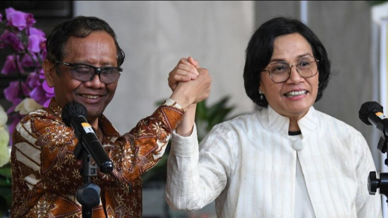 Safe Deposit Box Rafael Alun Berisi Rp37 Miliar, Mahfud MD: Dia Bolak Balik Ngambil
            - galeri foto