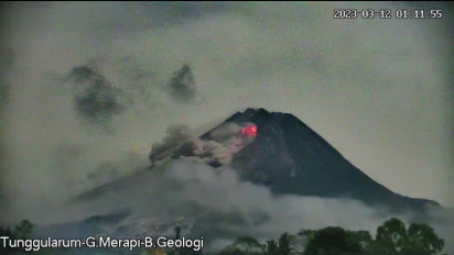 Gunung Merapi Kembali Erupsi pada Minggu Dini Hari, Dalam 24 Jam Luncurkan Awan Panas 41 Kali