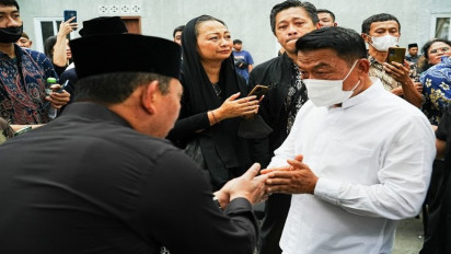 Melayat ke Rumah Duka Koesni Harningsih, Kapolri Kenang Sosok Istri Moeldoko: Ibu yang Sangat Baik