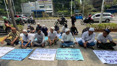 Buntut Kasus Wanita Emas, Kantor DKPP Digeruduk PPK