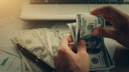 Jadi Sultan Kaya Raya, Ini 5 Zodiak yang Diprediksi Isi Rekeningnya Bakal Meluber Uang Milyaran di Tahun 2023