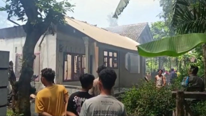 Ditinggal Kerja, Rumah Janda Anak Dua di Jember Ludes Terbakar