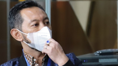 Nyentrik! Pakai Cincin Safir biru, Kepala Bea Cukai Makassar Andhi Pramono Penuhi Panggilan KPK Hari Ini
