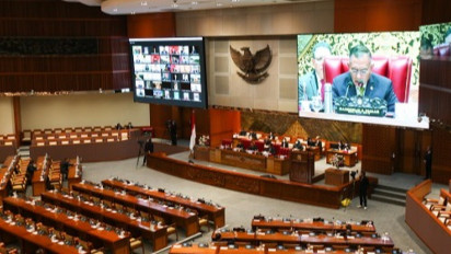DPR Gelar Rapat Paripurna ke-18, dari Total 575 Anggota Hadir Fisik 49 dan 284 Lainnya Absen