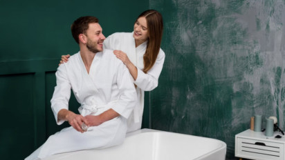 5 Posisi Seks di Kamar Mandi Rekomendasi Untuk Paksu dan Bunda, Variasinya Sangat Menantang Tapi Bikin Nikmat dan Puas