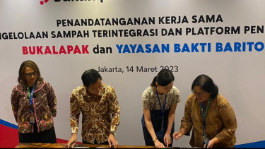 Perhatikan Masalah Lingkungan, Bakti Barito dan Bukalapak Tandatangani MoU Dukung UMKM Kelola Sampah