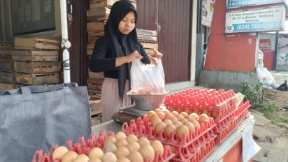 Jelang Puasa, Telur Ayam di Semarang Mulai Merangkak Naik
