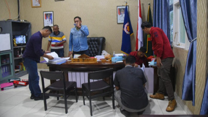 Polisi Geledah Kantor Satpol PP Rokan Hilir, Terkait Dugaan Korupsi Penerimaan Pegawai Harian Lepas