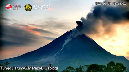 Rabu Pagi, Gunung Merapi Luncurkan Awan Panas Guguran 1 Kilometer