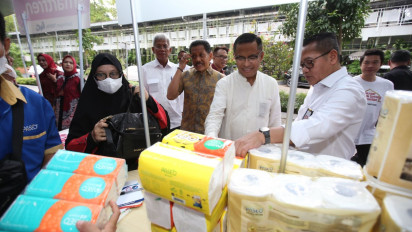 Sambut Ramadhan, YMSM Wakafkan Al-Qur’an serta Gelar Bazar Minyak Goreng