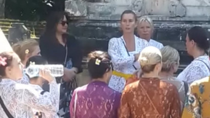 Beralasan Sembahyang, Rombongan Bule Ogah Bayar Tiket Masuk Pura Lempuyang Viral di Medsos