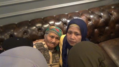 Tangis Haru Pertemuan Ibu dan Anak asal Malang, Setelah Terpisah 36 Tahun