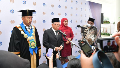 Wapres Ma'ruf Amin Dampingi Putri Keempatnya dalam Pengukuhan Gelar Profesor di Unesa Surabaya