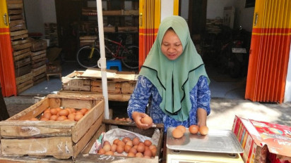 Terus Naik, Konsumen Keluhkan Harga Telur Ayam di Lumajang Tembus Rp31000 Per Kilogram