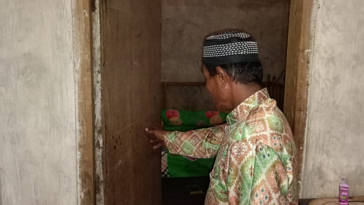 Kepergok Masuk Kamar Istri Orang, Mantan Perangkat Desa di Probolinggo Diadukan ke Polisi
            - galeri foto