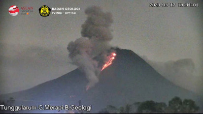 Status Siaga, Awan Panas Merapi Kembali Meluncur ke Kali Bebeng