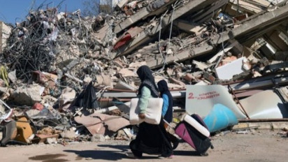 Kerugian Ekonomi Akibat Gempa Turki Diperkirakan Lebih dari 105 Miliar Dolar AS