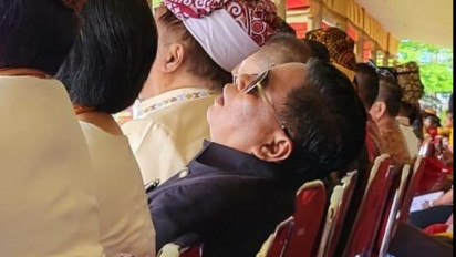 Viral, Bupati Toraja Utara Tertidur Pulas Dibarisan VIP saat Acara Penutupan IMT