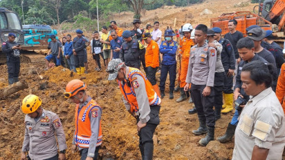 Operasi Pencarian Korban Tanah Longsor Kecamatan Serasan Natuna Dihentikan, 4 Warga Belum Ditemukan