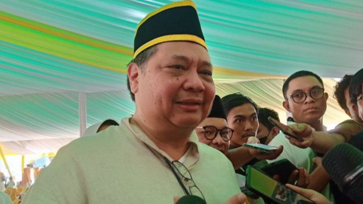 Airlangga Hartarto Perintahkan Kader Golkar Serap Aspirasi Lewat Safari Ramadhan
            - galeri foto