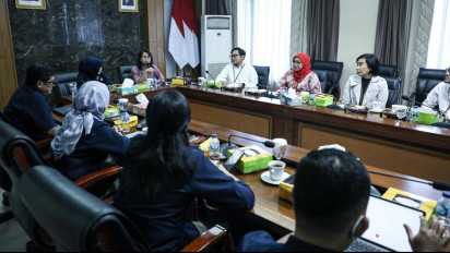 Nasib Apes Pegawai Setneg Esha Rahmanshah Abrar, Dinonaktifkan Usai Istrinya Viral Pamer Mobil Mewah