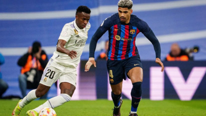 Rumor Transfer Mengejutkan! Juventus Mati-matian Gaet Bek Barcelona Ronald Araujo